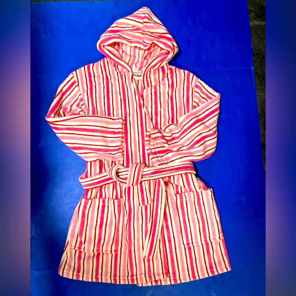 No Boundaries Pink Red and White Striped Thick Plush Robe Side Pockets & Belt M